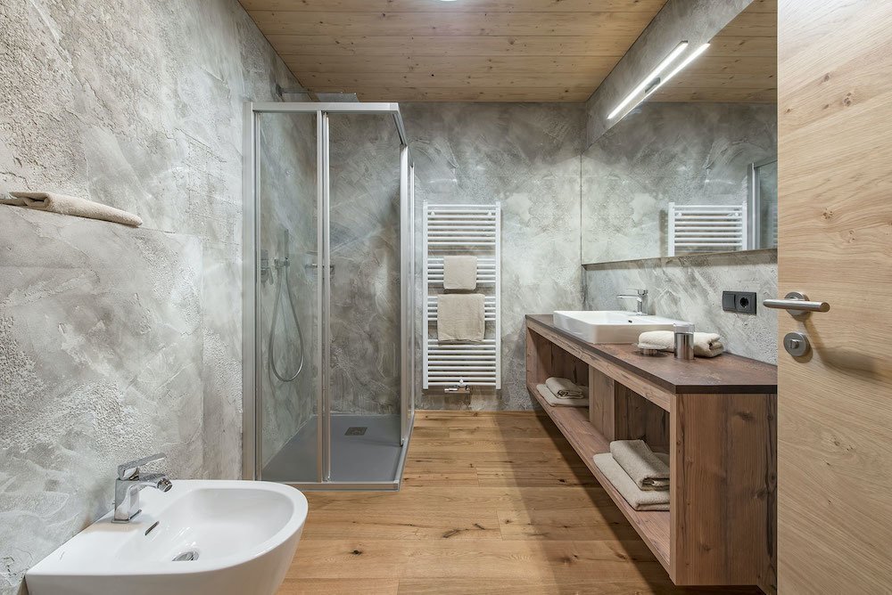 Suite Gitsch Bathroom